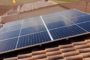 Instalación de placas solares en casa de campo