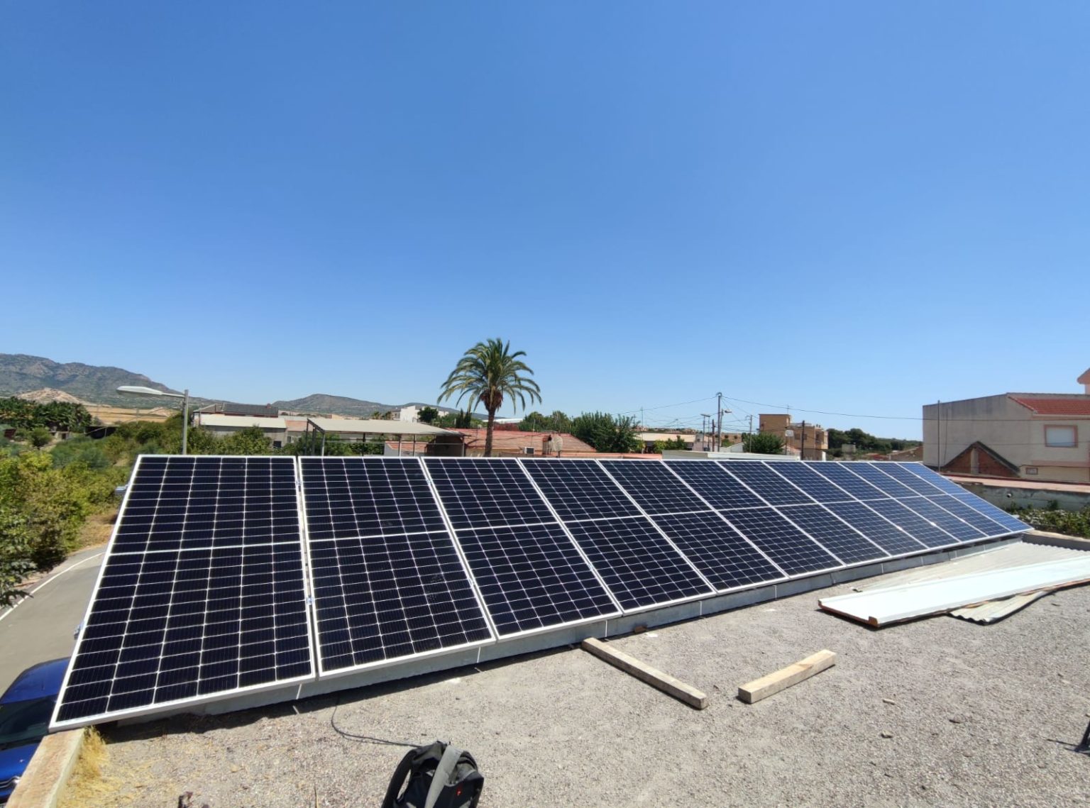 Instalación De Autoconsumo Con Compensación. Paneles Ja Solar E ...